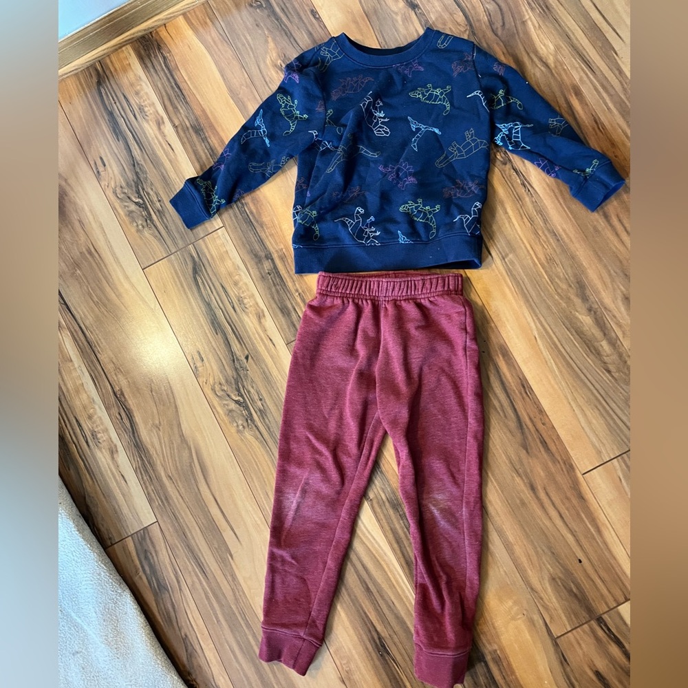 Cat and Jack sweatshirt and sweatpants